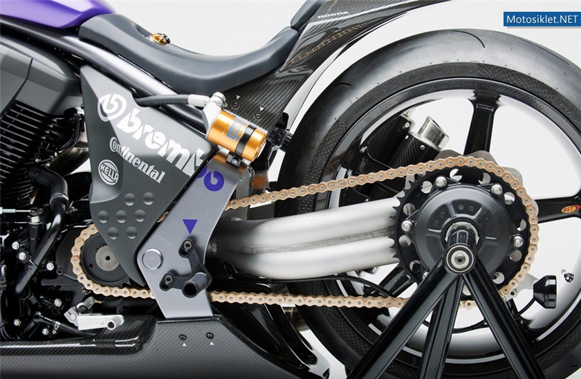 2010-Sabre-Switchblade-001