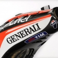 Ducat-Desmosedici-GP11-Valentino-Rossi-ve-Nicky-Hayden-011