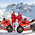 Ducat-Desmosedici-GP11-Valentino-Rossi-ve-Nicky-Hayden-035