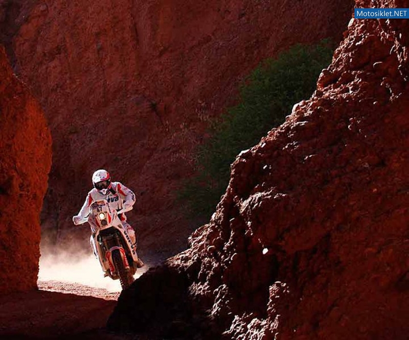 DAKAR-2011-Zorlu-Macera-004
