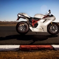 Ducati-1198SvsFerrari-458-Italia-013