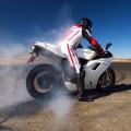 Ducati-1198SvsFerrari-458-Italia-016