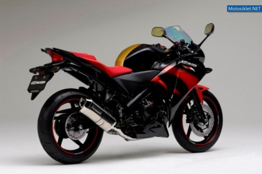 Honda-CBR250R-Mugen-Mods-006