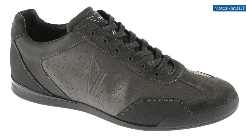 Dainese-2011-Model-Kreasyonlari-030