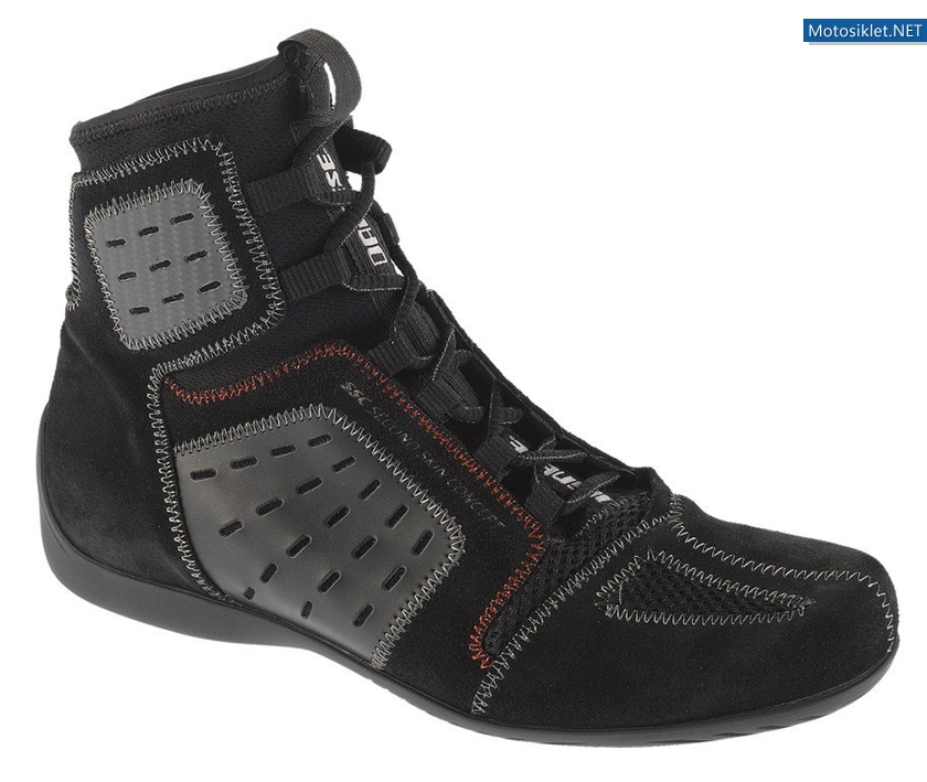 Dainese-2011-Model-Kreasyonlari-062