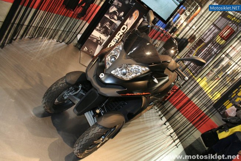 Quadro-4DStandindan-Goruntuler-Eicma-2010-008