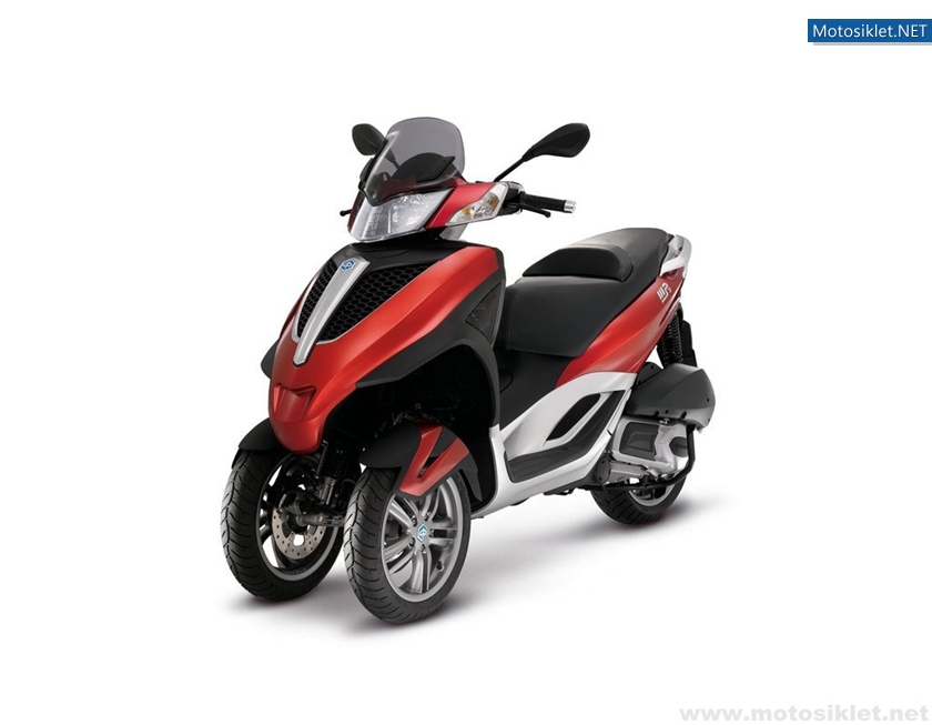 2011-Piaggio-MP3Yourban-002