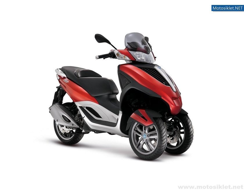 2011-Piaggio-MP3Yourban-004