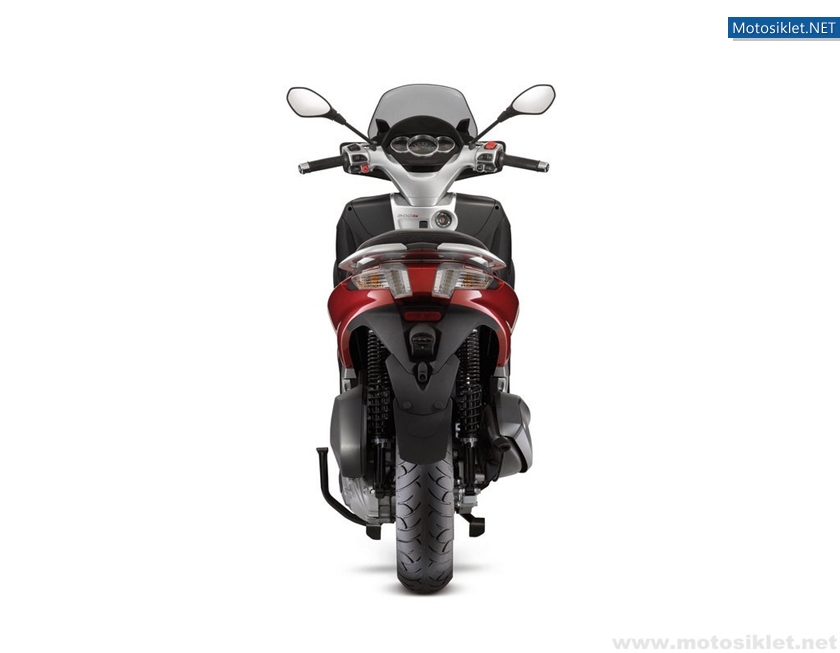 2011-Piaggio-MP3Yourban-005