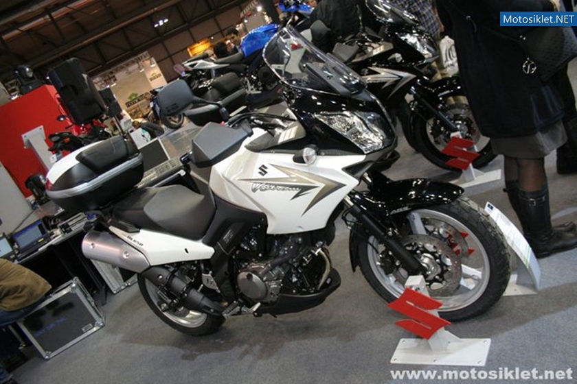 SUZUKI-Standindan-Goruntuler-Eicma2010-068