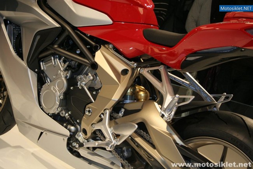 MV-Agusta-F3-2011-012