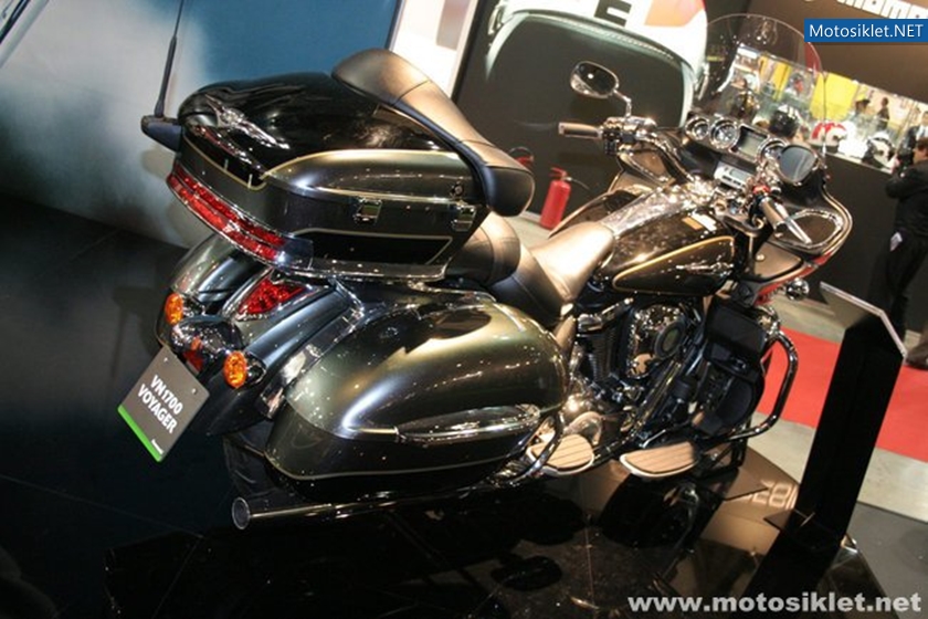 Kawasaki-Standi-Eicma-2010-001