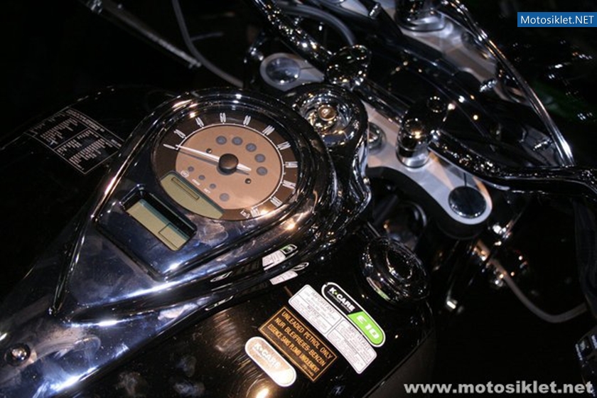 Kawasaki-Standi-Eicma-2010-033