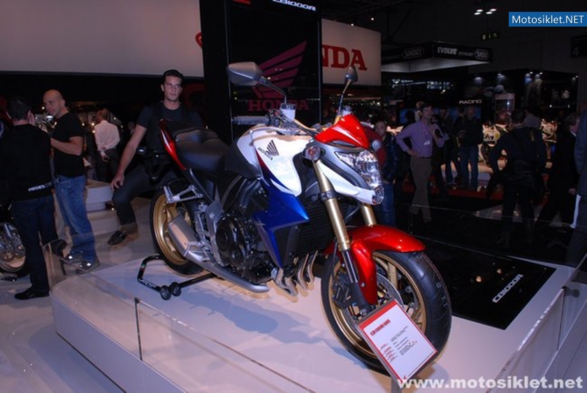 Honda-Standi-Eicma-2010-024