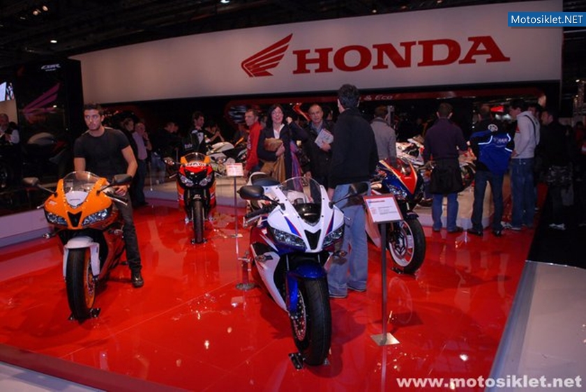 Honda-Standi-Eicma-2010-026