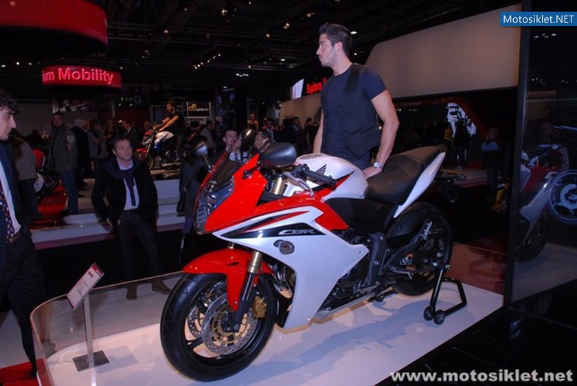 Honda-Standi-Eicma-2010-029