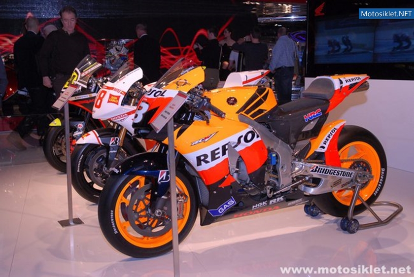 Honda-Standi-Eicma-2010-033