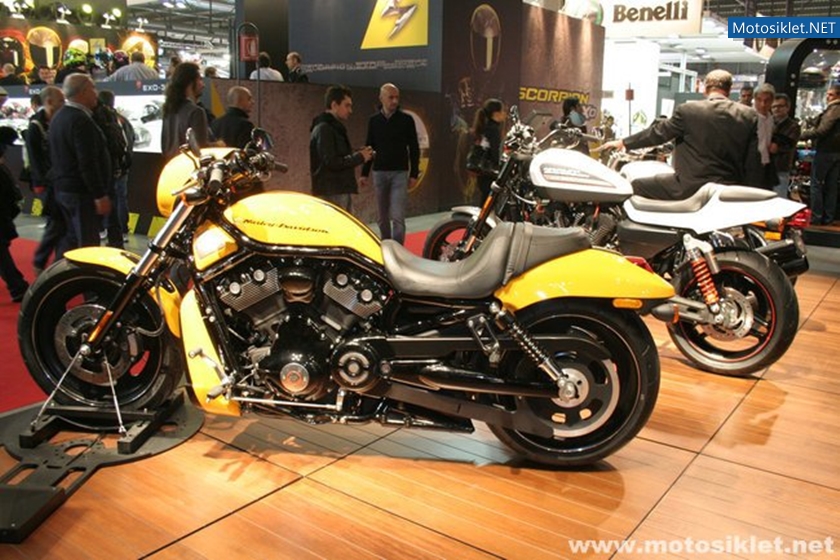 Harley-Davidson-Standi-Eicma-2010-006