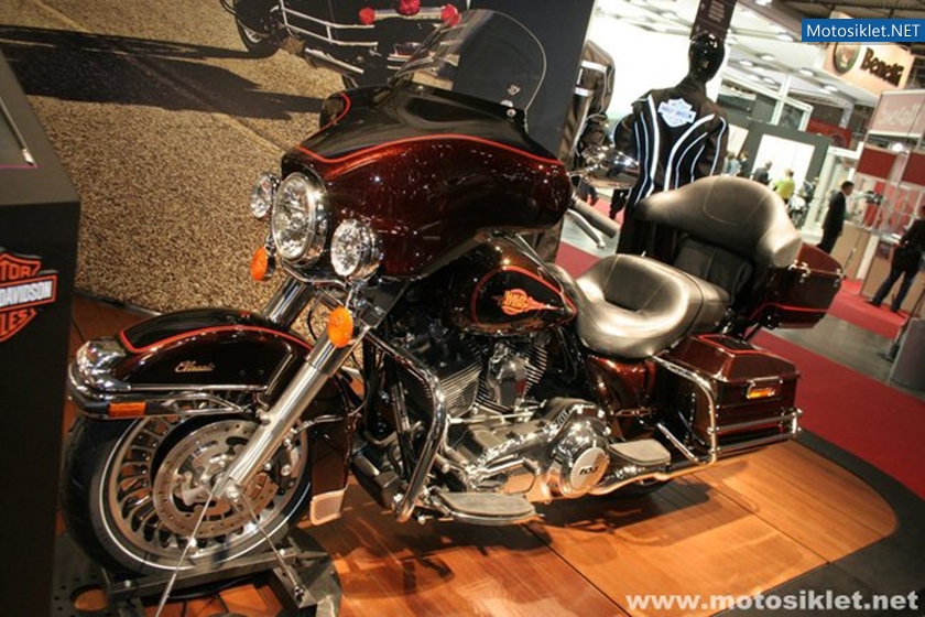 Harley-Davidson-Standi-Eicma-2010-024