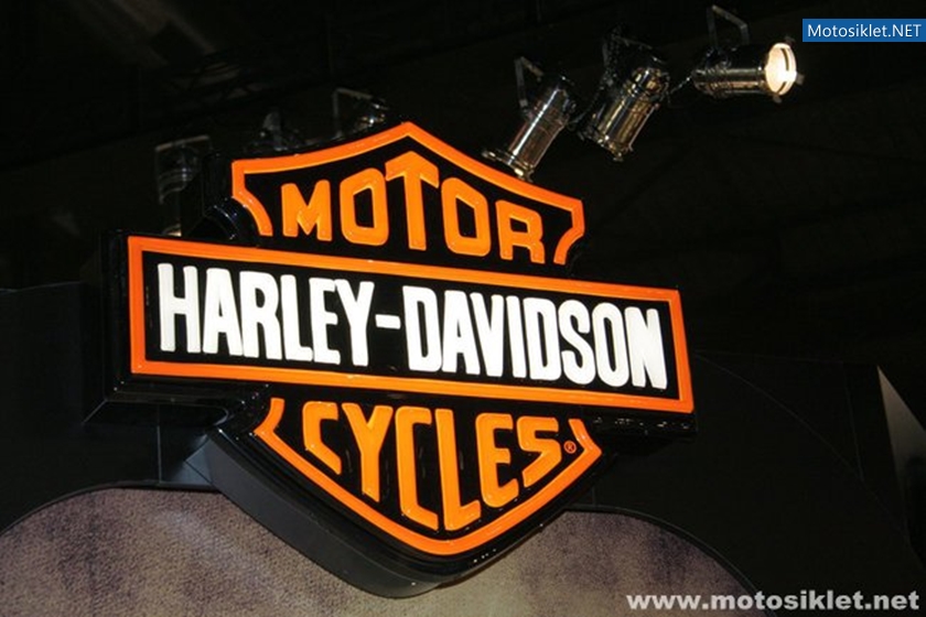 Harley-Davidson-Standi-Eicma-2010-029