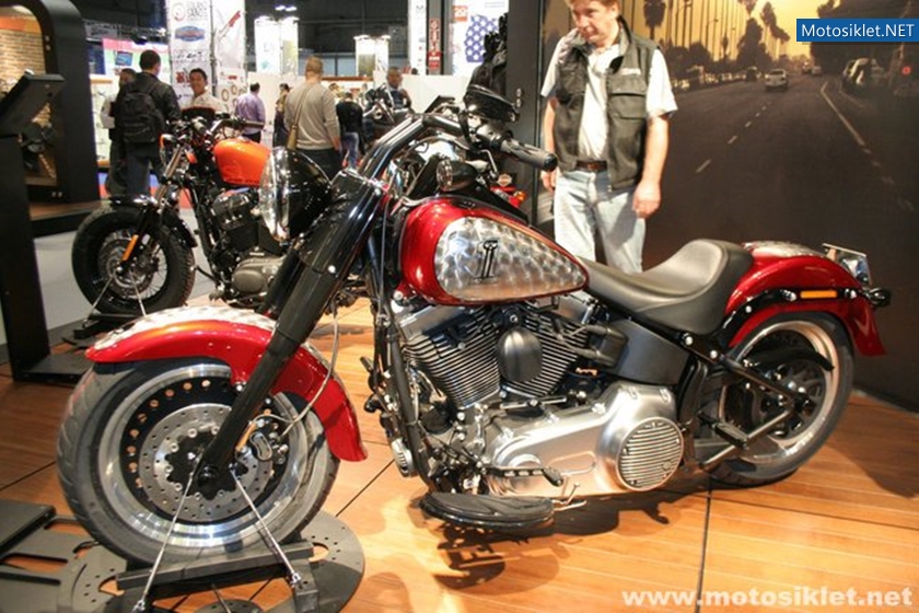 Harley-Davidson-Standi-Eicma-2010-030