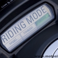 Ducati-Diavel-2011-Model-012