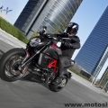 Ducati-Diavel-2011-Model-013