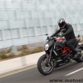 Ducati-Diavel-2011-Model-031