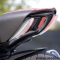 Ducati-Diavel-2011-Model-032