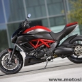 Ducati-Diavel-2011-Model-033