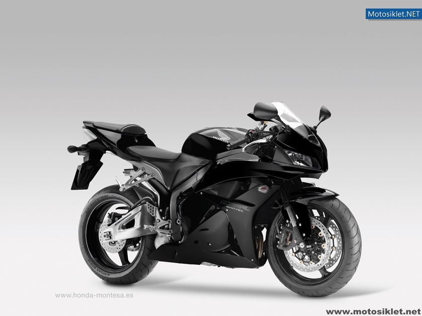 2011-Honda-CBR600RR-001