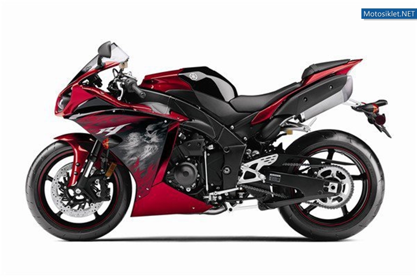 2011-Yamaha-YZF-R1-Fotograflari-031