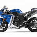 2011-Yamaha-YZF-R1-Fotograflari-002
