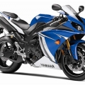 2011-Yamaha-YZF-R1-Fotograflari-012
