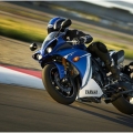 2011-Yamaha-YZF-R1-Fotograflari-016