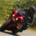 2011-Yamaha-YZF-R1-Fotograflari-018