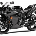 2011-Yamaha-YZF-R1-Fotograflari-030