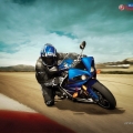 2011-Yamaha-YZF-R1-Fotograflari-035
