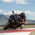 2011-Yamaha-YZF-R1-Fotograflari-037