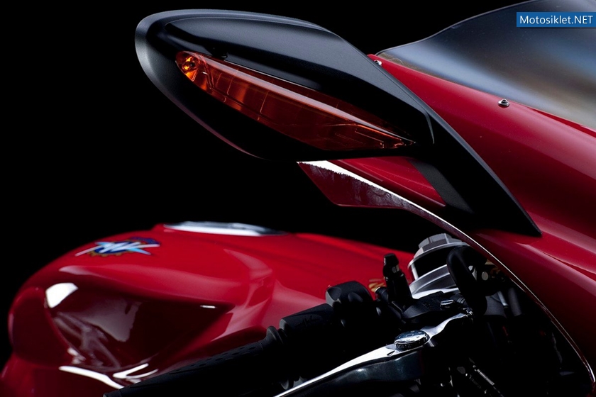 MV-Agusta-F3-002