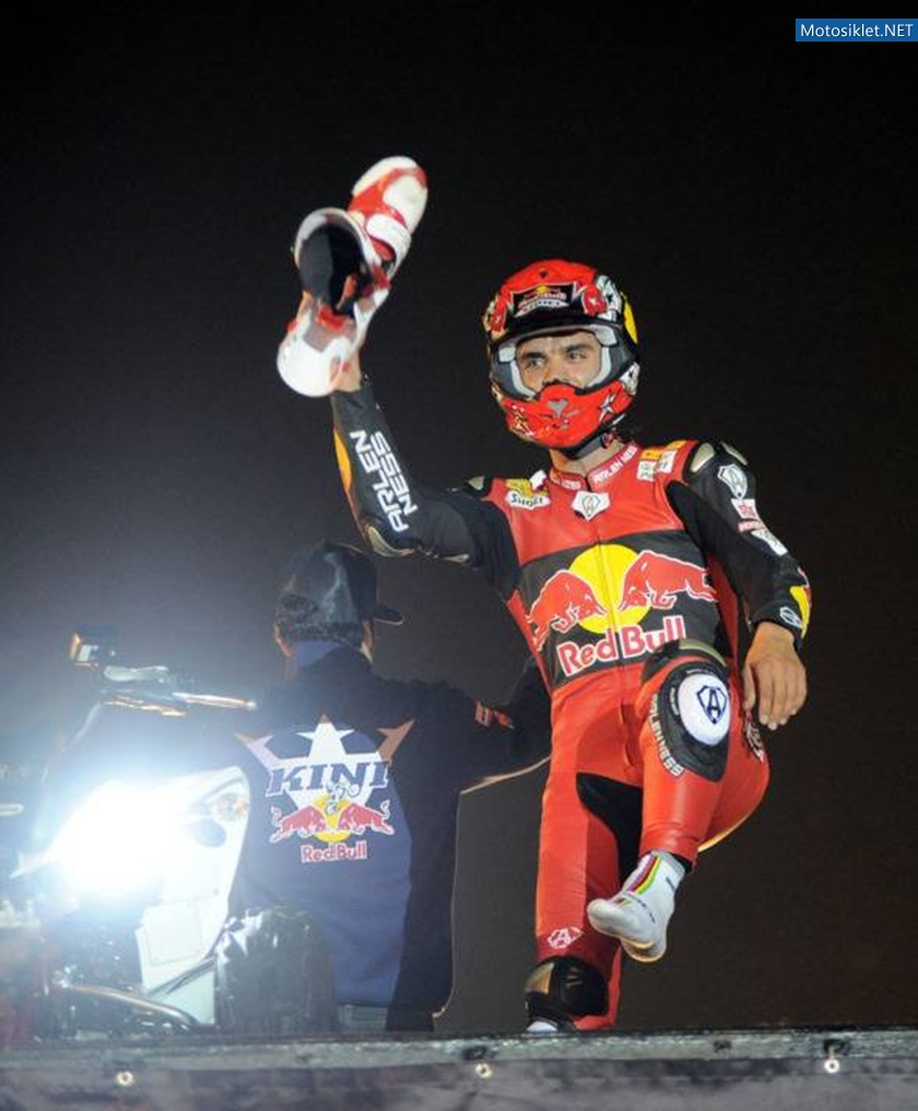 Canakkalede-Red-Bull-X-Fighters-ruzgari-esti-001