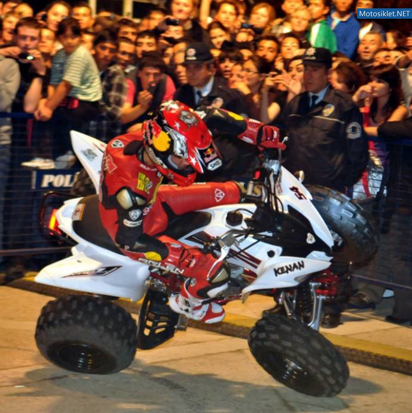 Canakkalede-Red-Bull-X-Fighters-ruzgari-esti-005