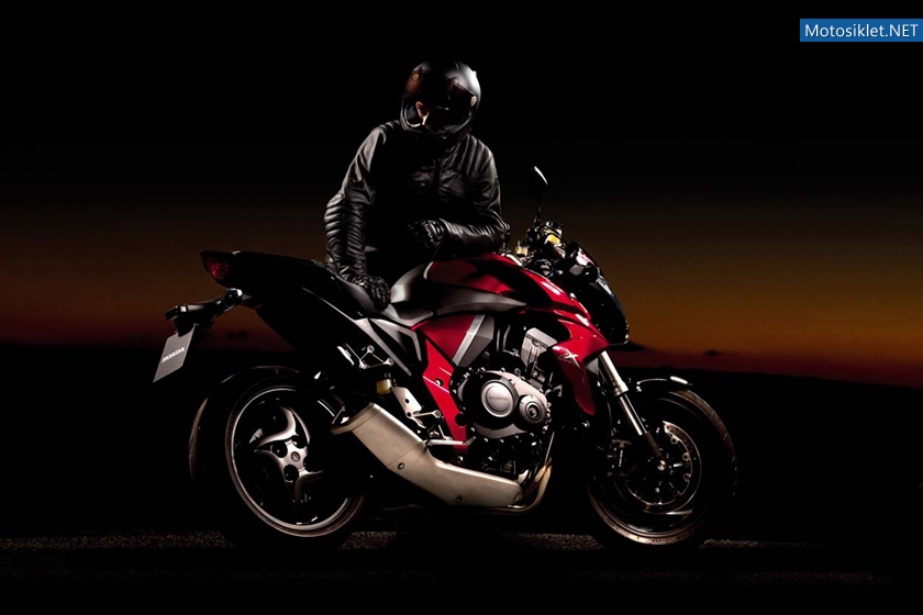 Honda-CB1000R-002