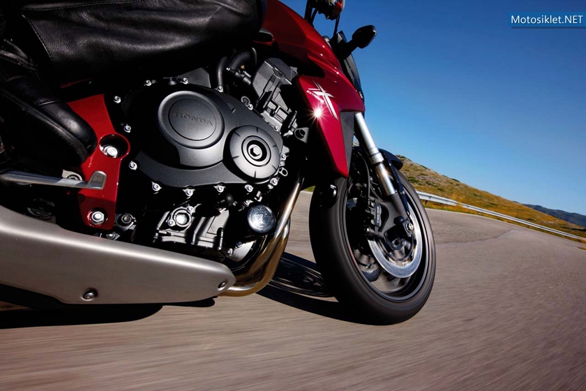 Honda-CB1000R-009