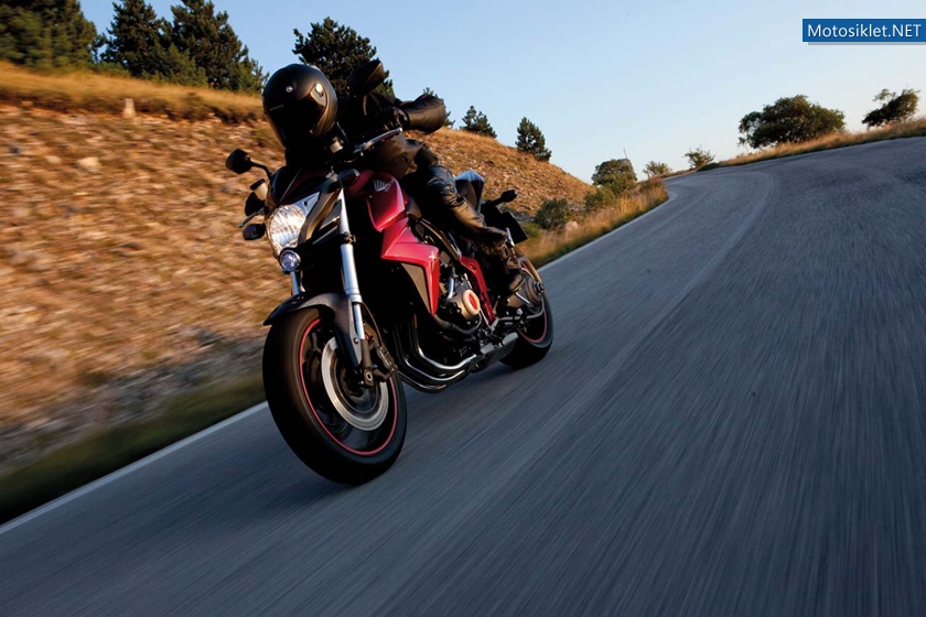 Honda-CB1000R-010
