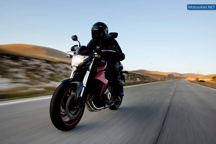 Honda-CB1000R-012
