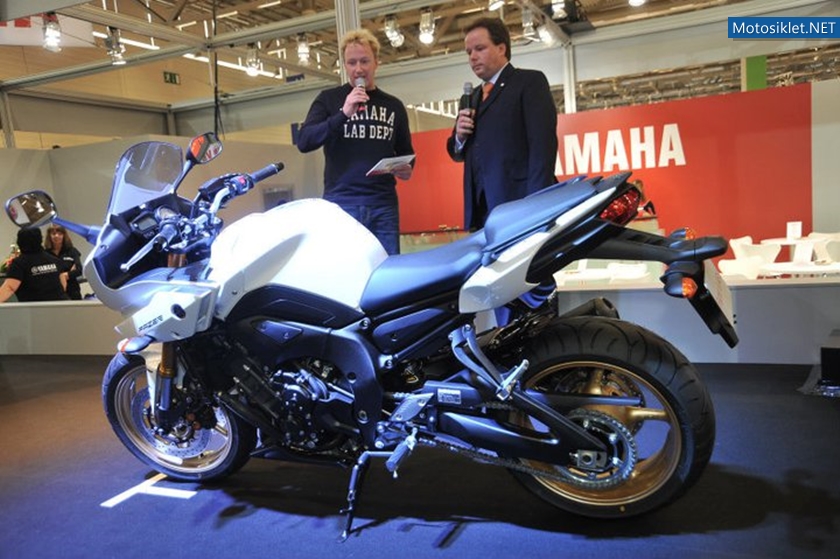 2010-INTERMOT-Motosiklet-Fuari-001