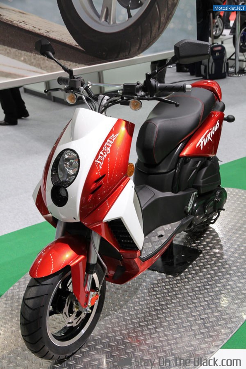 2010-INTERMOT-Motosiklet-Fuari-013