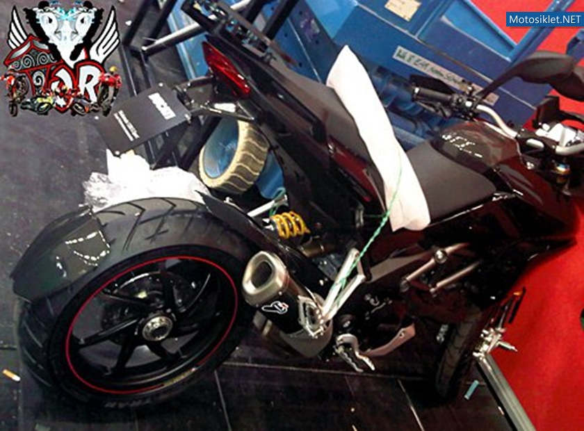 2010-INTERMOT-Motosiklet-Fuari-064