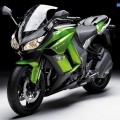Kawasaki-2011-Z1000SX-011